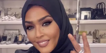 الفنانة وعد ترتدي الحجاب: “أشعر براحة وسلام.. والله يثبتنا”