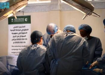 مركز الملك سلمان للإغاثة يختتم مشروع جراحة الأوعية الدموية في بورتسودان