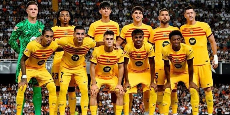 ليفربول ينافس أندية روشن على نجم برشلونة