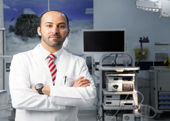 عادات رمضانية بين الصحة والمخاطر.. استشاري يكشف أهم الأطعمة التي يجب تجنبها!