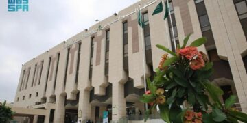 عملية جراحية نادرة تنهي معاناة فتاة من تشوهات العمود الفقري بمستشفى النور التخصصي