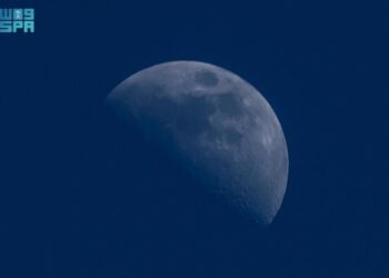 رصد التربيع الأول لشهر شعبان في سماء منطقة الحدود الشمالية