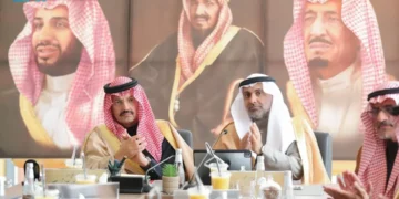 أمير منطقة عسير يفتتح مركز “كيور للأورام” في مستشفى أبها الخاص