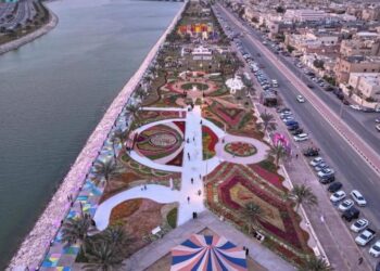 مهرجان الزهور الرابع بالواجهة البحرية في القطيف يشهد حضور أكثر من 80