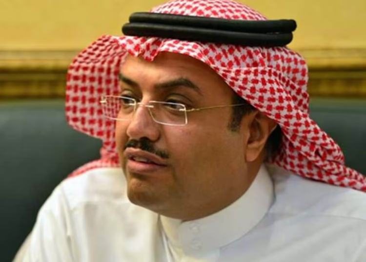 النمر يحذّر: إدمان الأجهزة الذكية يسبّب آلام الرقبة وإجهاد العين وضعف التواصل الاجتماعي