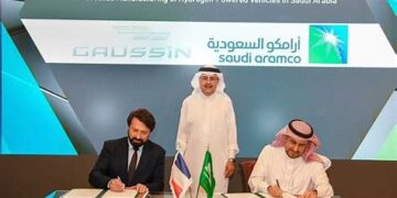 أرامكو وبيزنس فرانس تتعاونان لتطوير حلول خفض الانبعاثات وتحقيق الاستدامة