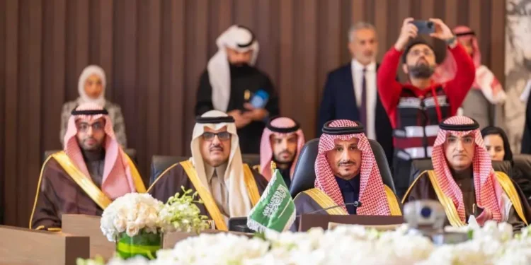 وزير السياحة يشارك في الاجتماع التاسع للوزراء المسؤولين عن السياحة بدول مجلس التعاون