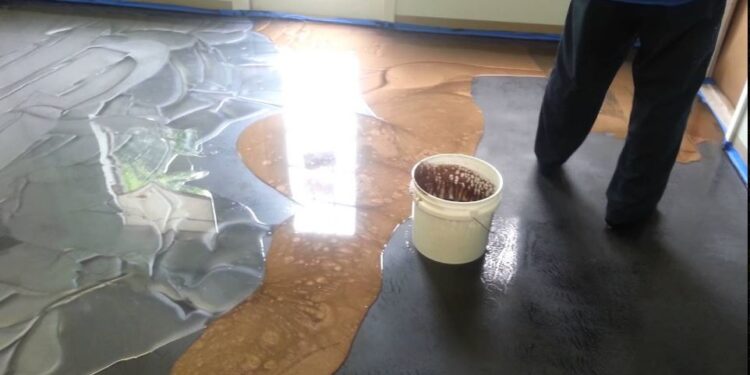 مختصة تحذّر: مادة الآيبوكسي في خزانات المياه قد تسبب تهيج الجلد