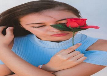 أساليب مبتكرة للاحتفال بإنجازاتكِ في عيد الحب 2025