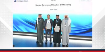 توقيع اتفاقية تعاون لبناء أول منصة حفر بحرية في المملكة