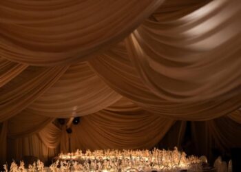 “الموكا”.. لون أعراس 2025 الذي يجمع الأناقة بالرقي!