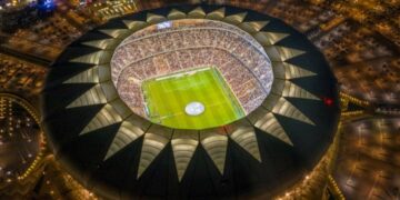 اكتشف سحر جدة السياحي وتذوّق أشهى الأطباق خلال زيارتك لحضور كلاسيكو الهلال والاتحاد في يوم التأسيس