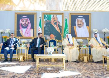 الشرع يصل إلى الرياض في أول زيارة رسمية