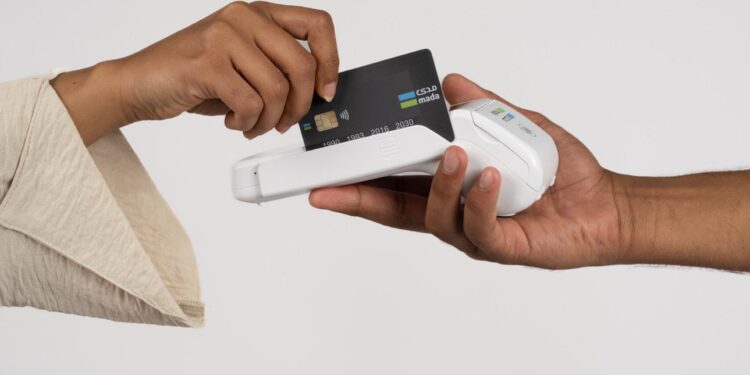 عودة القطاع المصرفي للعمل بعد إجازة يوم التأسيس في المملكة