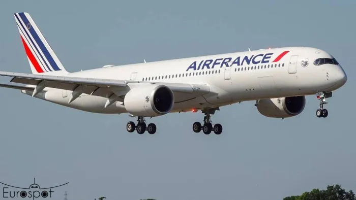 الخطوط الفرنسية تطلق رحلات مباشرة جديدة بين باريس والرياض