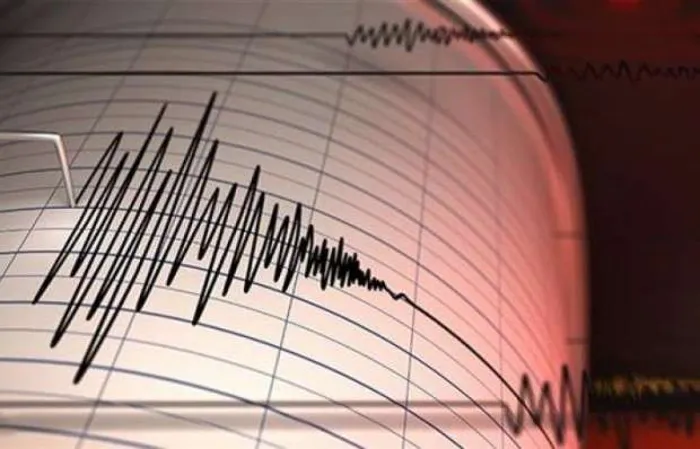 زلزال بقوة 5.5 درجات يضرب جزر تانيمبار الإندونيسية
