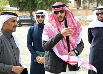 محافظ الطائف يتفقد المنطقة التاريخية ويطلع على مشاريع التطوير