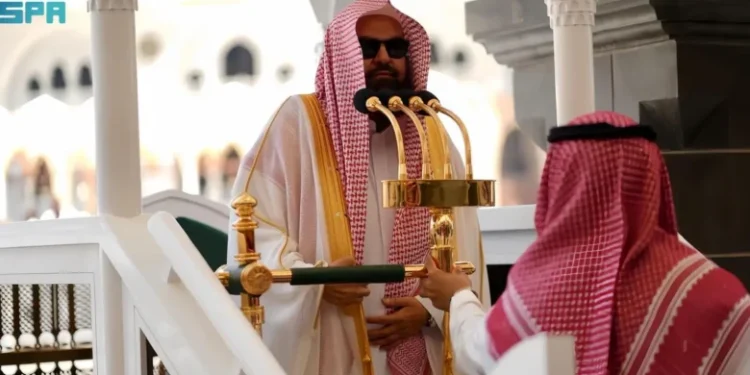 خطبتي الجمعة من المسجد الحرام والمسجد النبوي