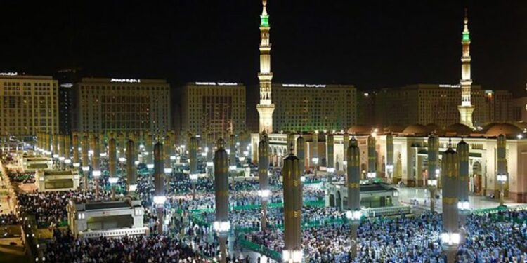 14 مليون زائر للمسجد النبوي خلال النصف الأول من شهر رمضان