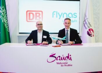 طيران ناس يوقع اتفاقية مع قطارات “دويتشه بان” لتعزيز شبكة رحلاته بـ 5.600 محطة قطار في ألمانيا