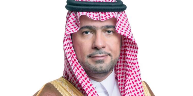 وزير البلديات والإسكان يتفقد المشاريع التطويرية في مكة المكرمة ويدعم الاستثمارات الإعلانية