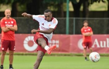 سعود عبدالحميد خارج قائمة المنتخب السعودي أمام اليابان.. اعرف السبب