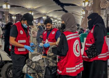 الهلال الأحمر ينقذ مريضًا بنوبة قلبية في مسجد قباء عبر “مسار الجلطات”
