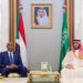 سمو ولي العهد يستقبل رئيس مجلس السيادة السوداني في قصر الصفا