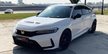 هوندا تكشف عن إصدار خاص من “سيفيك تايب آر” بتصميم مميز وأداء محسن