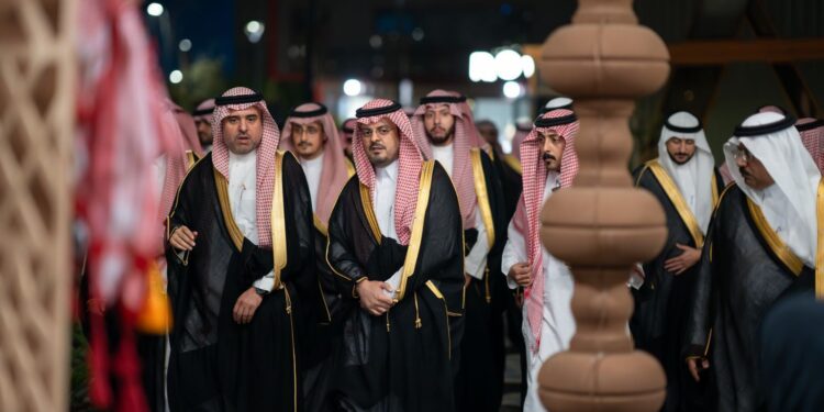 نائب أمير مكة المكرمة يزور “مركاز البلد الأمين” ويطّلع على مبادراته الإثرائية