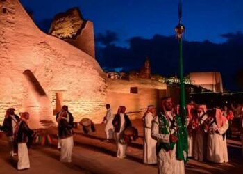 موسم الدرعية 2025 يخطف الأنظار.. تجربة فريدة تجمع بين التراث والابتكار