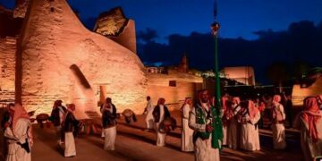 موسم الدرعية 2025 يخطف الأنظار.. تجربة فريدة تجمع بين التراث والابتكار