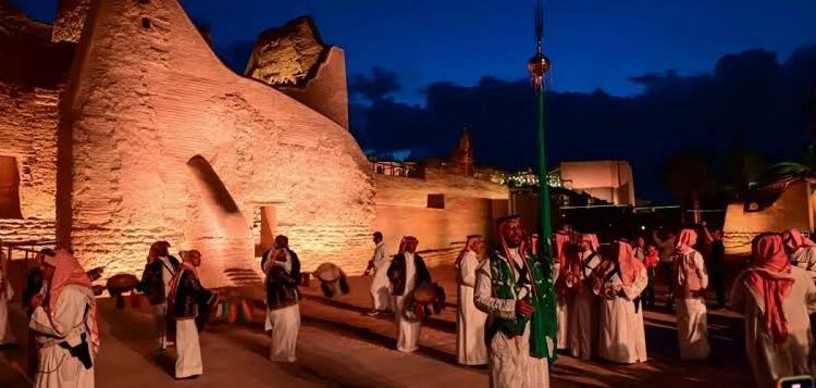 موسم الدرعية 2025 يخطف الأنظار.. تجربة فريدة تجمع بين التراث والابتكار