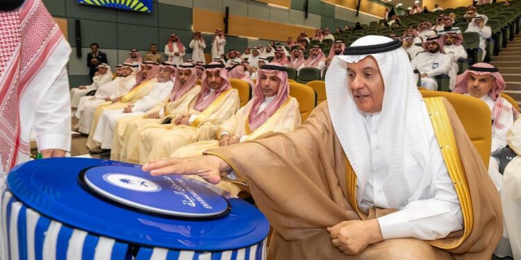 وزير البيئة والمياه والزارعة يدشّن المنصة الإلكترونية لبرنامج الحوافز والمنح في قطاع البيئة