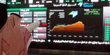 مؤشر سوق الأسهم السعودية يغلق مرتفعًا  127.90 نقطة