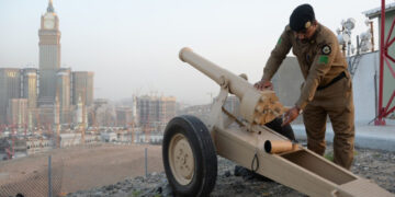 مدفع رمضان.. رمز تاريخي وروحاني في الشهر الكريم (فيديو)