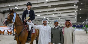 فرسان القفز بنادي الشارقة للفروسية يحققون انتصارات جديدة على أرض أكاديمية بوذيب للفروسية