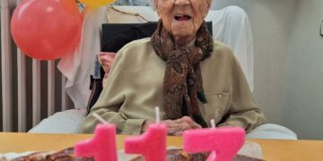 117 عامًا.. سر طول عمر أكبر معمرة في العالم