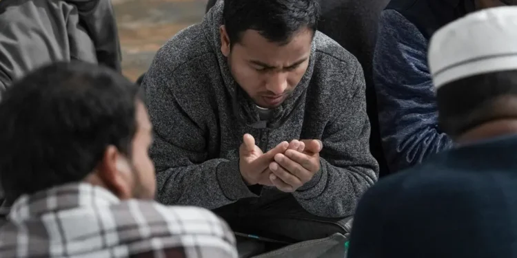العمل الدعوي بالجوف يساهم في إسلام أكثر من 4 آلاف شخص