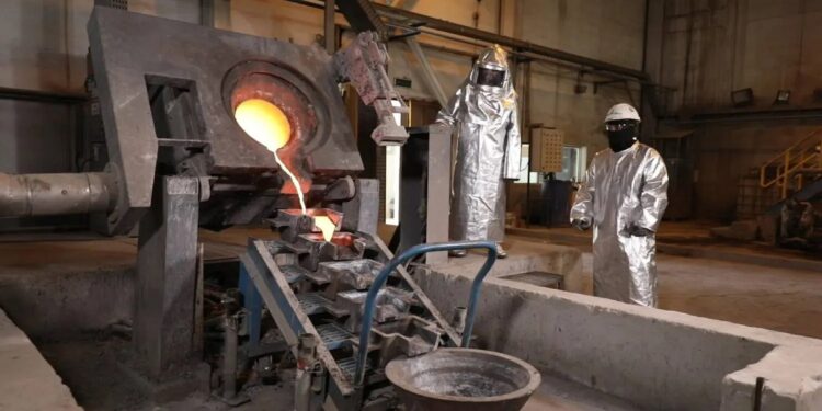 السعودية تخطط لزيادة قدرة مراكز البيانات 37% بحلول 2027
