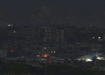 السعودية تستنكر قطع إسرائيل للكهرباء عن غزة وتدعو للتدخل الدولي