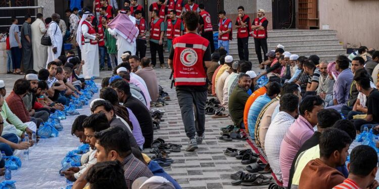 أعمال ومبادرات خيرية تستهدف المقيمين بنجران خلال شهر رمضان