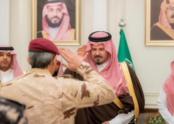 أمير المدينة يؤكد أهمية ترجمة العناية الفائقة التي توليها القيادة لزوار المسجد النبوي خلال رمضان