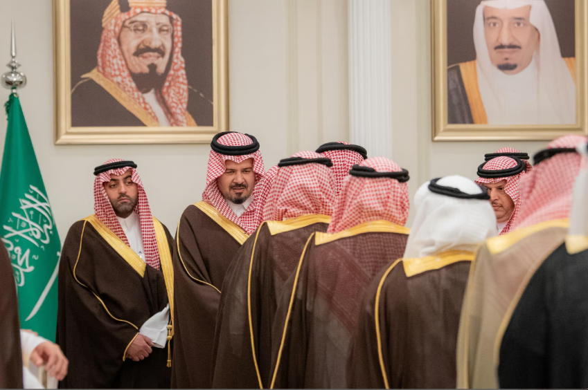 تفاعل السعودية - أمير المدينة يؤكد أهمية ترجمة العناية الفائقة التي توليها القيادة لزوار المسجد النبوي خلال رمضان