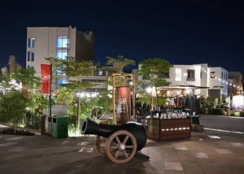 بهجة تُبرز جمال الماضي.. شاهد جانبًا من الأجواء الرمضانية في المدينة المنورة