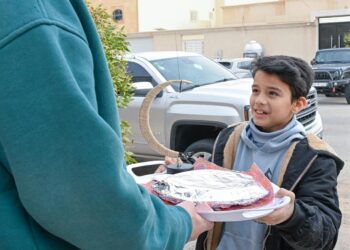 “الطعمة” .. عادة رمضانية تعزز التكافل وترسّخ أواصر الجوار في الحدود الشمالية