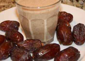 5 فوائد مذهلة لتناول التمر باللبن على السحور