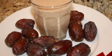 5 فوائد مذهلة لتناول التمر باللبن على السحور