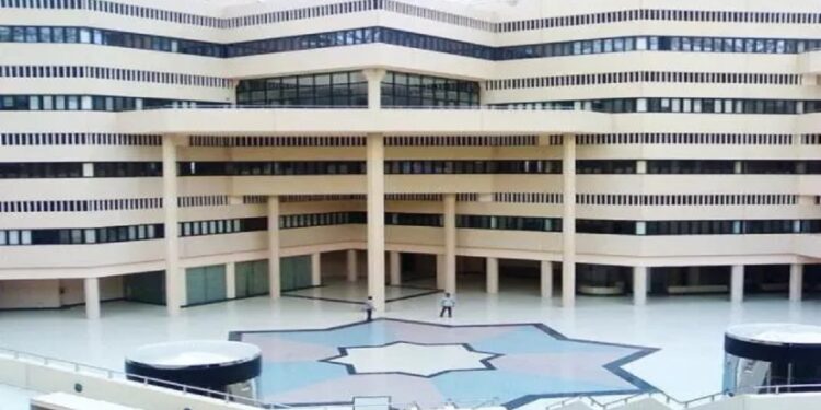 “المدينة الطبية” بجامعة القصيم تعلن عن حاجتها لشغل عدد من الوظائف