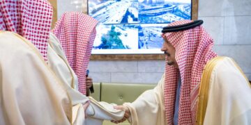 أمير الرياض يستقبل سماحة المفتي